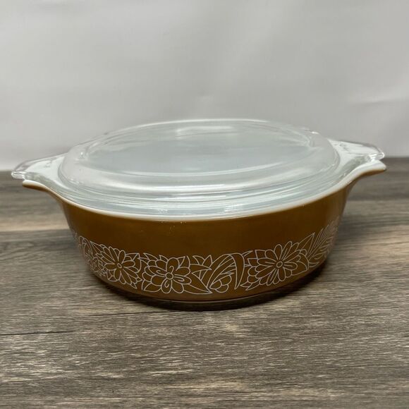 Vintage Pyrex Butterfly Gold II 1 Pint Dish w/Lid - Picture 1 of 6